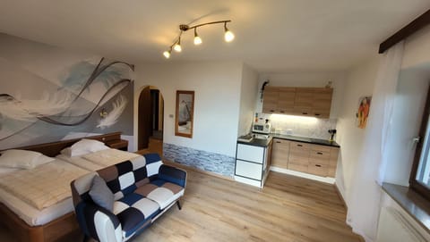 Bed, Photo of the whole room