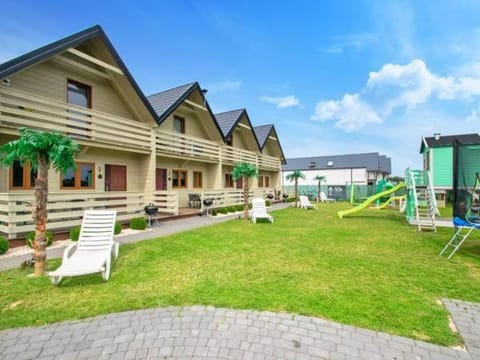 Property building, Day, Garden