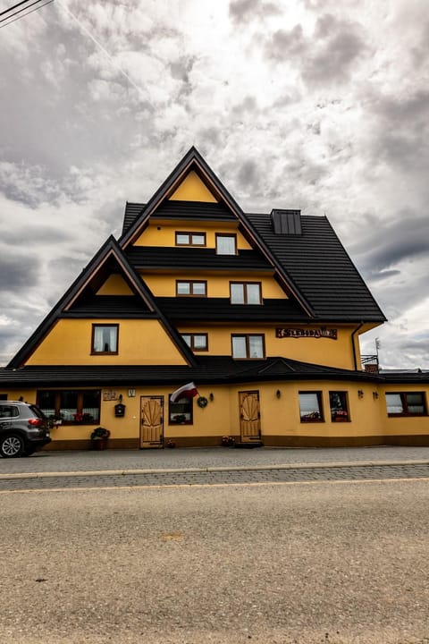 Property building, Parking