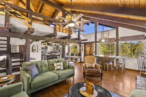 The Lake Chalet House in Crestline