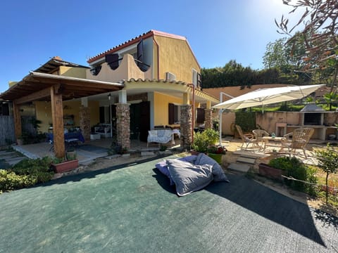 Property building, Patio, Garden, View (from property/room), Garden view