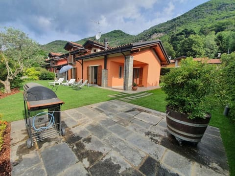 Property building, Facade/entrance, Off site