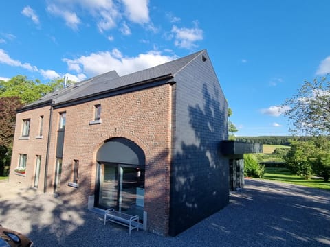 Gîte 'Il y a' 11 à 13 pers #Nature #Familles #Calme #Pas d'abus d'alcool House in Wallonia, Belgium