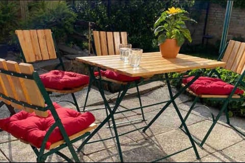 Balcony/Terrace, Garden view