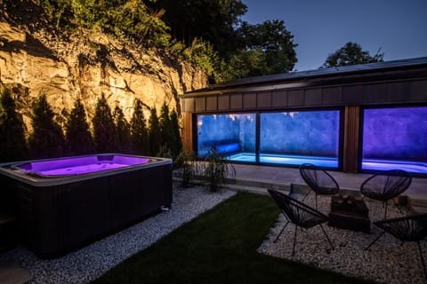 Garden, Hot Tub, Swimming pool