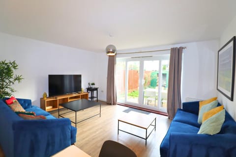 Communal lounge/ TV room, Living room