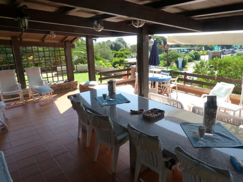 Property building, Breakfast