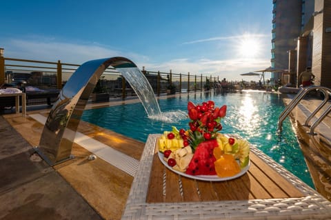 Day, Food and drinks, Food, Pool view, Swimming pool, Swimming pool, Breakfast, Continental breakfast, sunbed