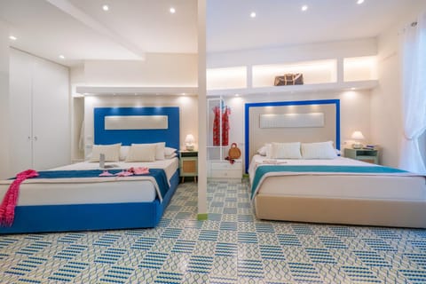 Bed, Bedroom, air conditioner