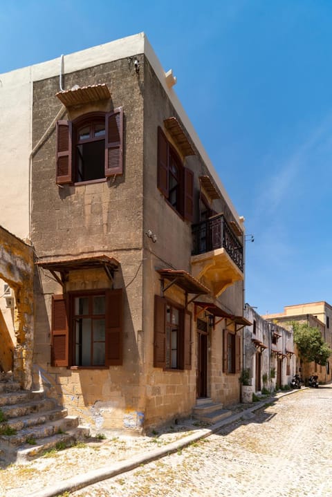 Property building, Facade/entrance, Neighbourhood, Quiet street view