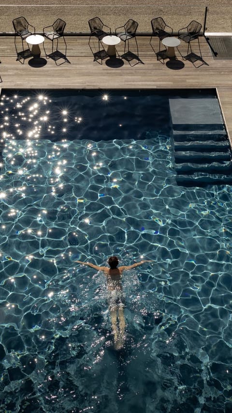 Day, Pool view, Swimming pool, sunbed