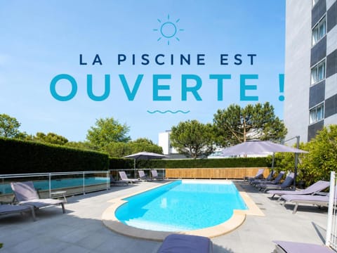 Pool view, Swimming pool, Entertainment, sunbed