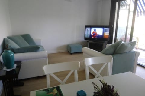 Spacious 70 m flat with Balcony and sea view! Apartment in Cannes