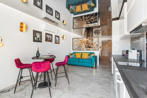 Living room, Lounge or bar, Dining area