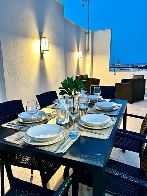 Off site, Balcony/Terrace