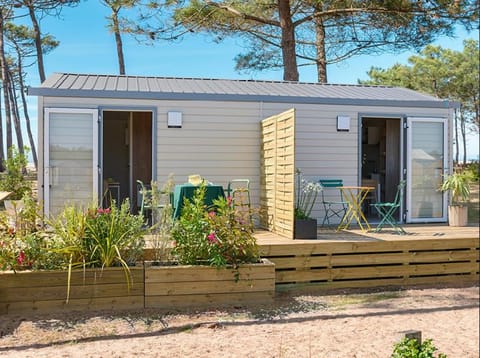 Camping le Rivage Campground/ 
RV Resort in Normandy