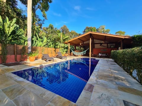 Property building, Day, Garden, Garden view, Pool view, Swimming pool, sunbed