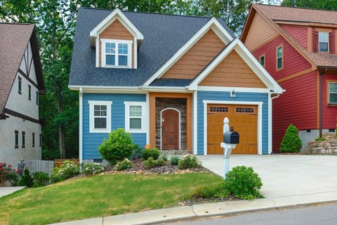 Blue Ridge Haven House in Black Mountain