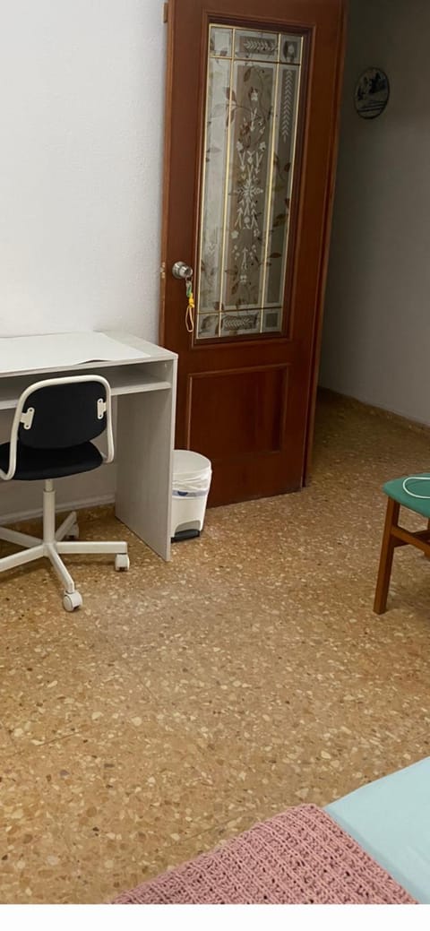 Rooms near the Beach Cabanyal and Universities Vacation rental in Valencia