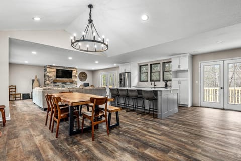 Creekside Cottage House in Lake Lure