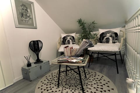 MAISON DE VILLE Bed and Breakfast in Le Mans