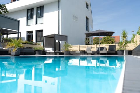 Garden, Pool view, sunbed