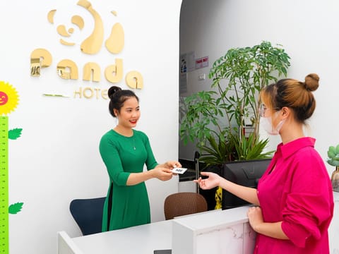 Lobby or reception, concierge