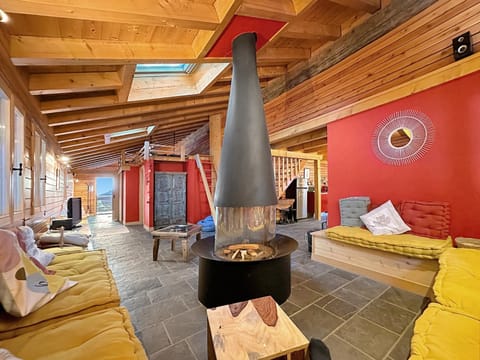 Communal lounge/ TV room, Living room