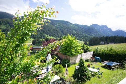 Property building, Natural landscape, Garden, Garden view, Mountain view