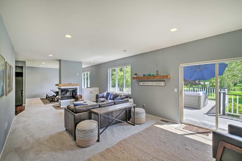 Riverside North Bend Oasis Stunning Mountain View House in North Bend