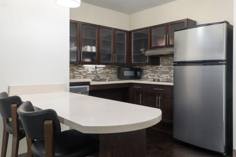 Kitchen or kitchenette, Photo of the whole room, Dining area, dishwasher, minibar, stove