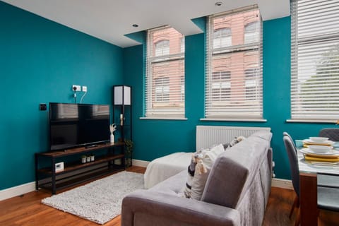 Spacious City Centre 3 Bedroom, 3 Bathroom Apartment in Leeds