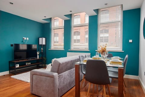 Spacious City Centre 3 Bedroom, 3 Bathroom Apartment in Leeds