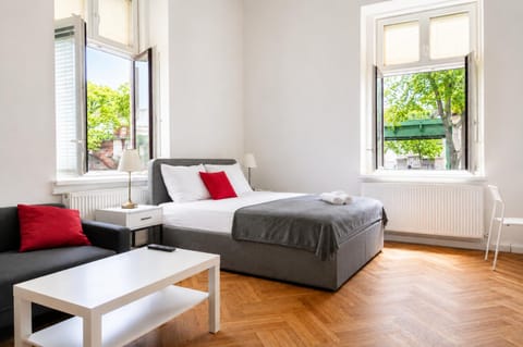 Property building, Bed, Seating area, Bedroom