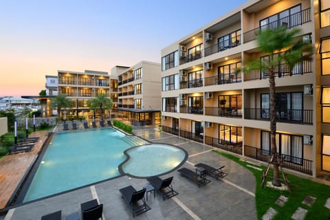 Pool view, Swimming pool, Swimming pool
