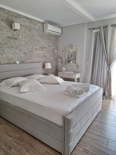 towels, air conditioner