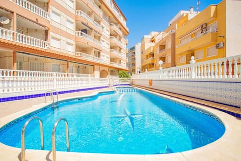Property building, Swimming pool, Swimming pool