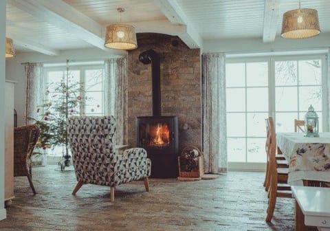 Living room, Seating area, flat iron