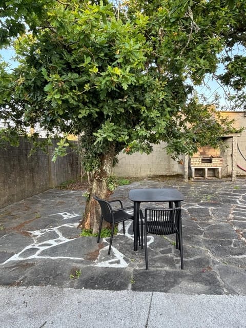 BBQ facilities, Balcony/Terrace, Garden view