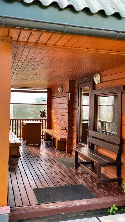 Facade/entrance, Balcony/Terrace