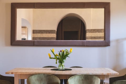 Communal lounge/ TV room, Dining area