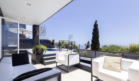 CapeStays - Villa Infinity Bed and Breakfast in Cape Town