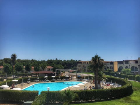 Property building, Swimming pool