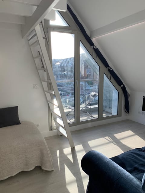 Blue bay studio terrasse Apartment in Deauville