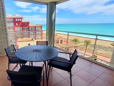 Balcony/Terrace, Sea view, hair dresser
