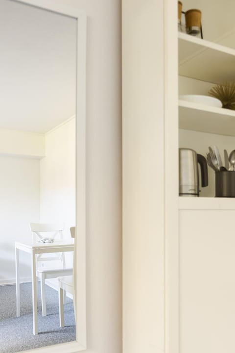 Værelse i rolig villakvarter, central beliggenhed Vacation rental in Region of Southern Denmark