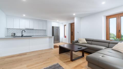 Kitchen or kitchenette, Sea view