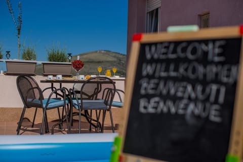 Balcony/Terrace, City view, Sea view, Street view