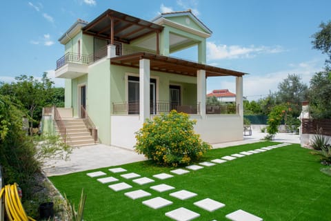 Property building, Garden view