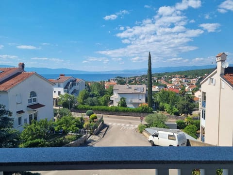 Neighbourhood, Balcony/Terrace, Sea view, Street view